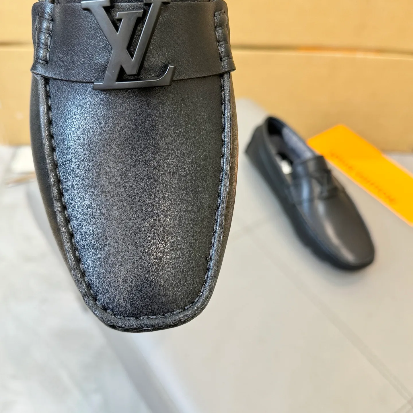 Factory price: 460💰【LV】Autumn and winter style fur integrated 2025 men's beanie shoes (top version on the market) calfskin ➕real wool lining original packaging. Size: 38-45